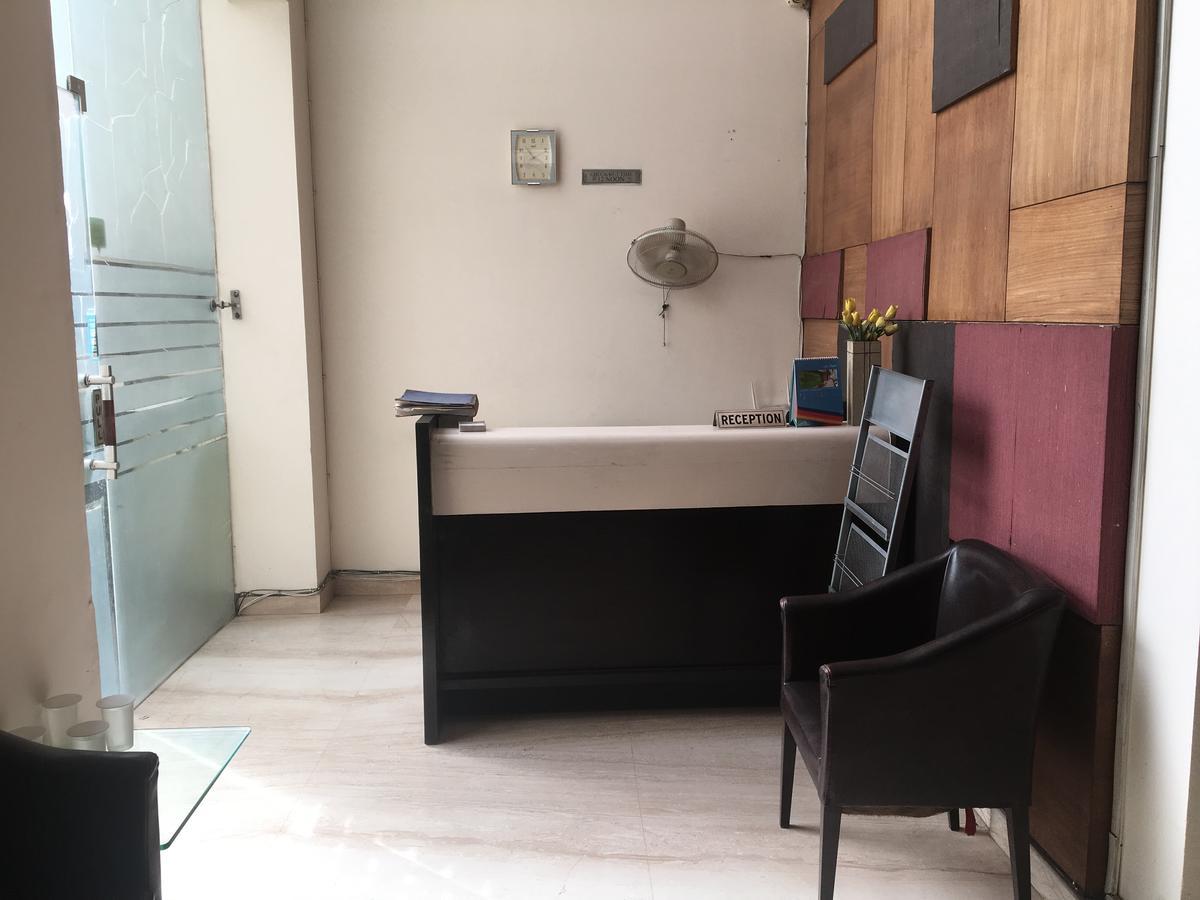 Hotel Vipul Grand Gurgaon Exterior photo